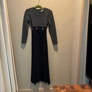 Vintage David Warren Elegant Black and Gray Striped Long Sleeve  Formal with Emp